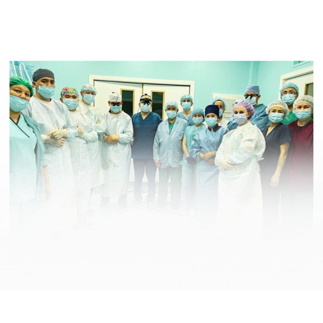 Историческое событие в медицине Казахстана: Успешная операция по удалению опухоли с тромбом в нижней полой вене и сердце